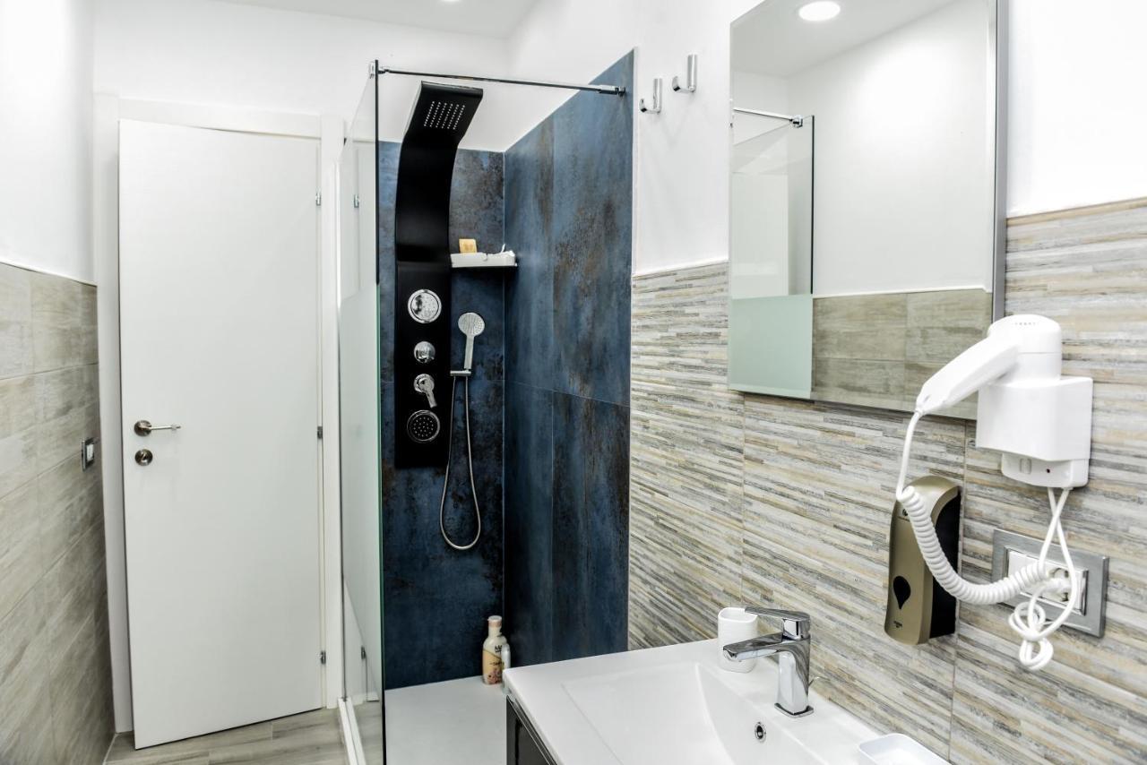 Apartament La Via Di Mezzo Katania Zewnętrze zdjęcie
