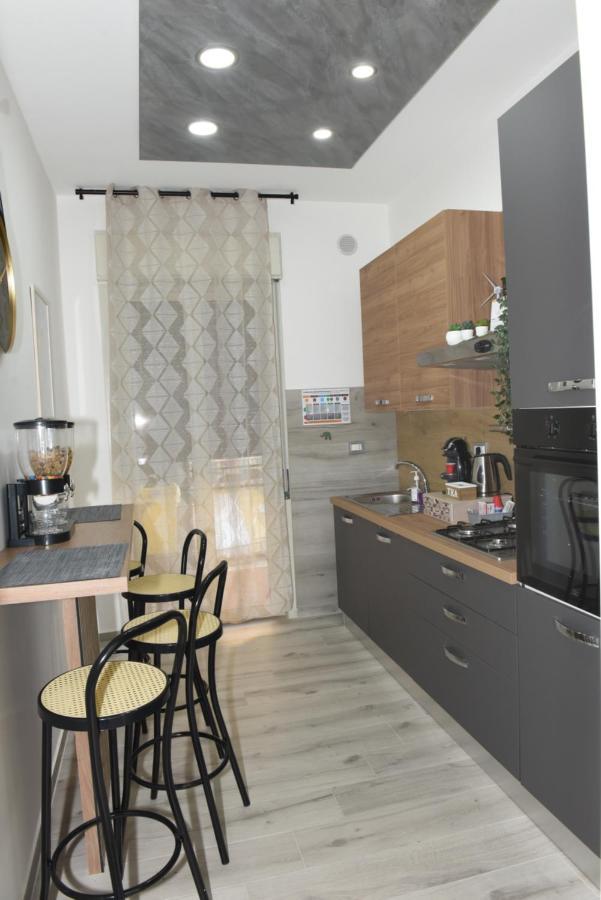 Apartament La Via Di Mezzo Katania Zewnętrze zdjęcie
