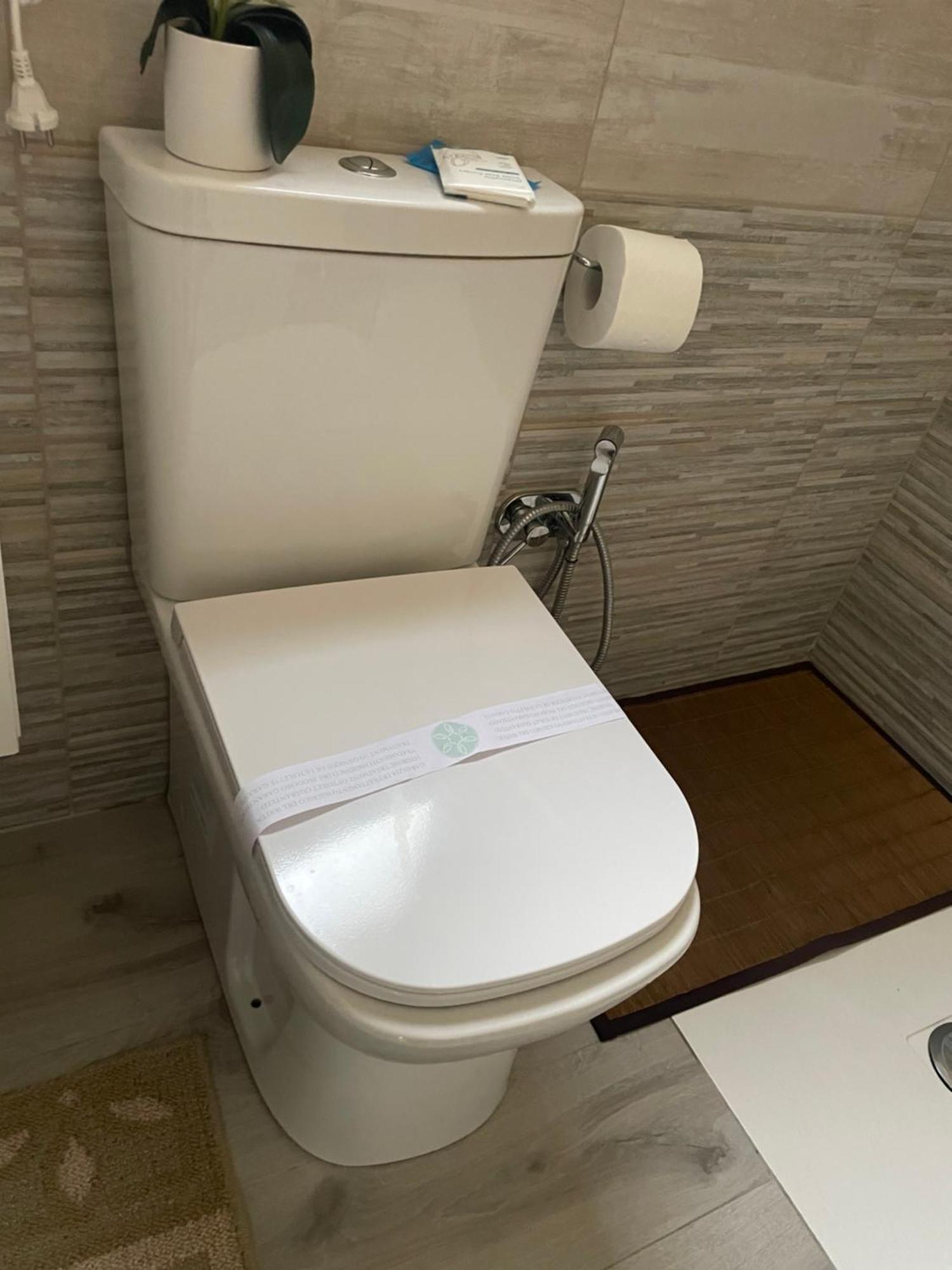 Apartament La Via Di Mezzo Katania Zewnętrze zdjęcie